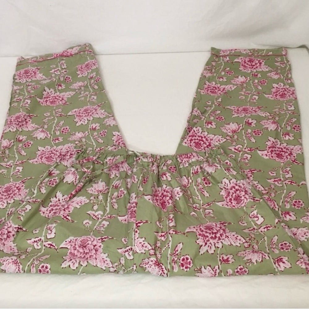 Like New Floral Green and Pink Pajama Set Malabar Bay - Picture 4 of 4